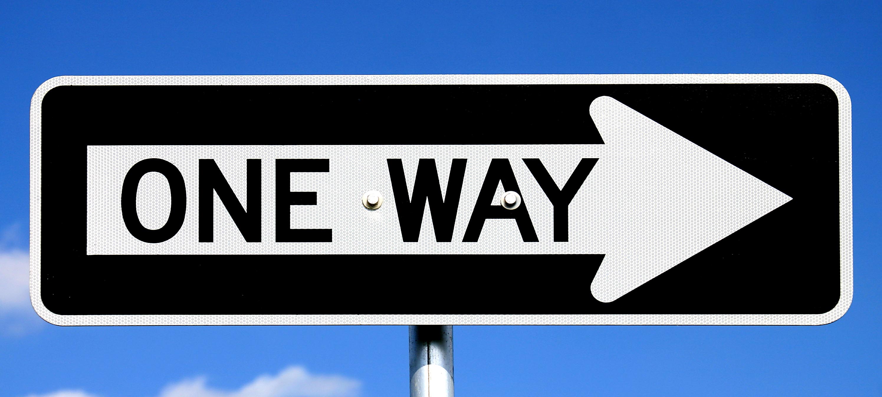 One way перевод. One way. Знак one way. One way указатель. One way табличка.